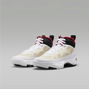 Nike Air Jordan XXXVII GS Big Kids 6Y β’ White Siren Red, New in Box (DD7421-100)